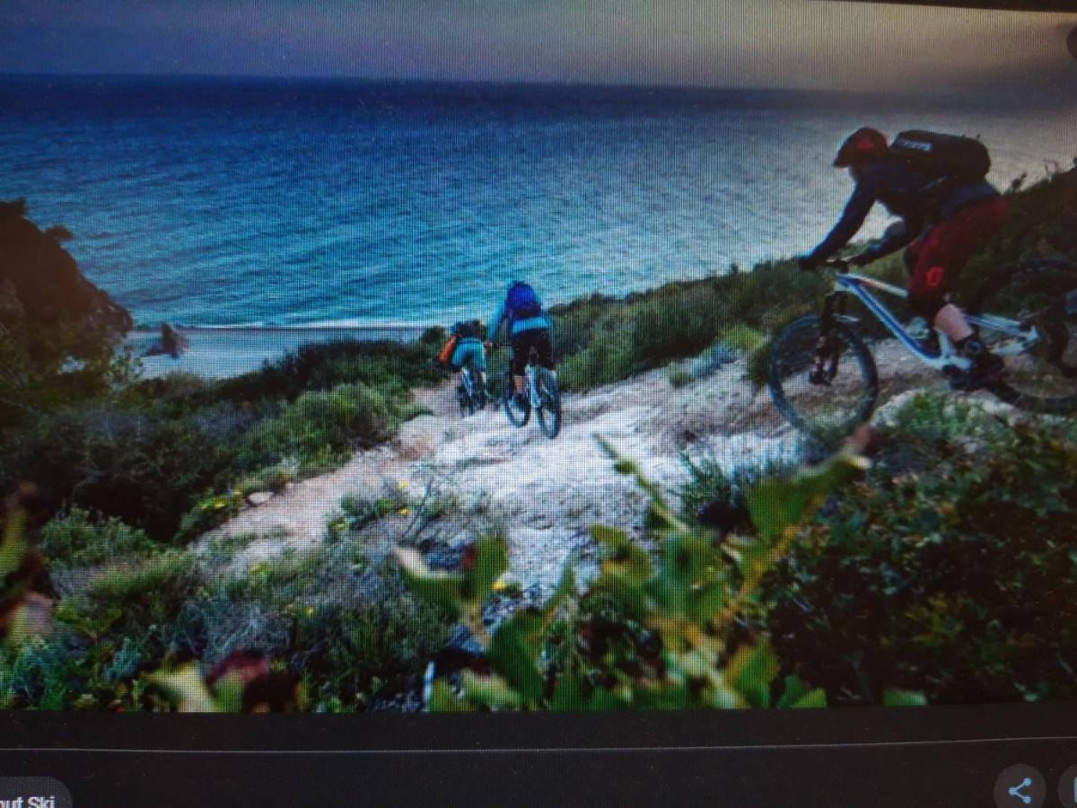 Apartment Aurora & Nicole Ideal Per Biker Con Terazza Vista Mare Parcheggio E Wi-Fi Gratuiti Pietra Ligure Eksteriør billede