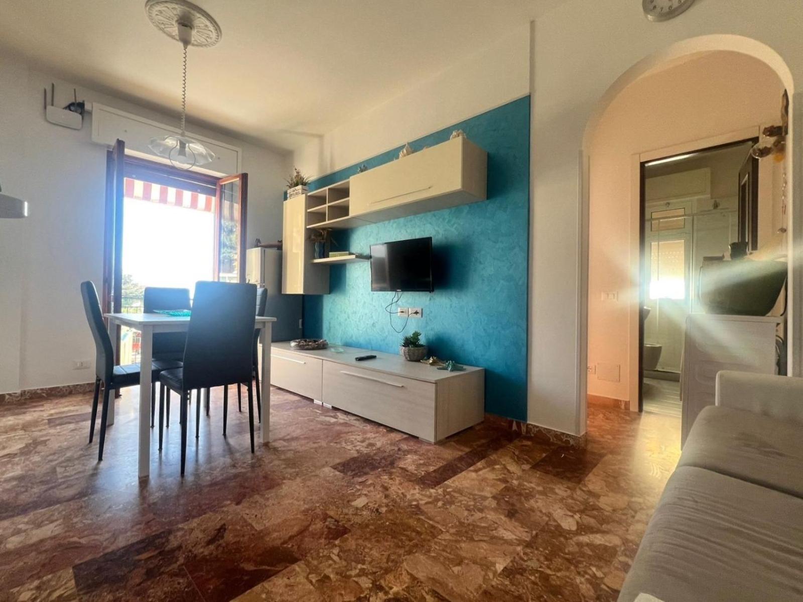 Apartment Aurora & Nicole Ideal Per Biker Con Terazza Vista Mare Parcheggio E Wi-Fi Gratuiti Pietra Ligure Eksteriør billede