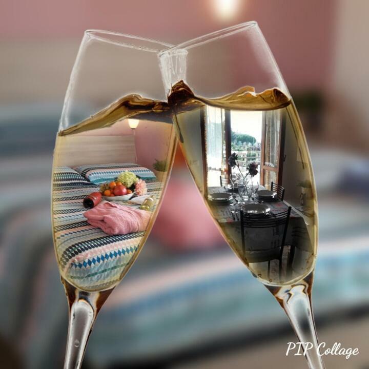 Apartment Aurora & Nicole Ideal Per Biker Con Terazza Vista Mare Parcheggio E Wi-Fi Gratuiti Pietra Ligure Eksteriør billede