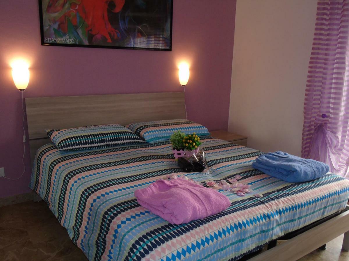 Apartment Aurora & Nicole Ideal Per Biker Con Terazza Vista Mare Parcheggio E Wi-Fi Gratuiti Pietra Ligure Eksteriør billede