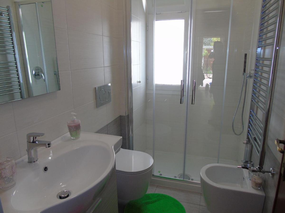 Apartment Aurora & Nicole Ideal Per Biker Con Terazza Vista Mare Parcheggio E Wi-Fi Gratuiti Pietra Ligure Eksteriør billede